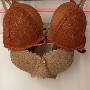 Victorias secret bombshell bra! Rare find!! Extra bra bundle!